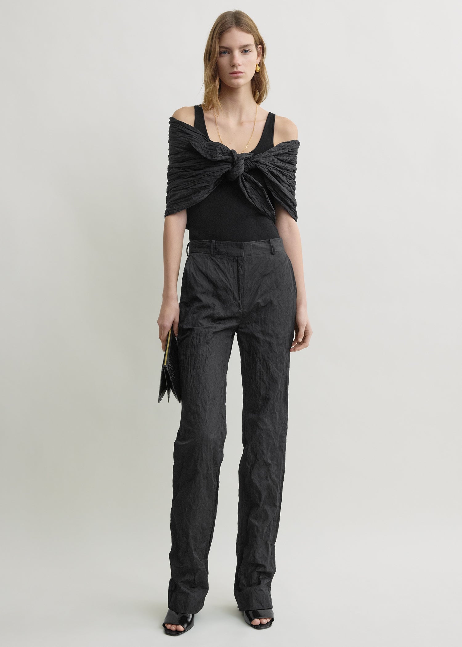 Crinkled cotton trousers black