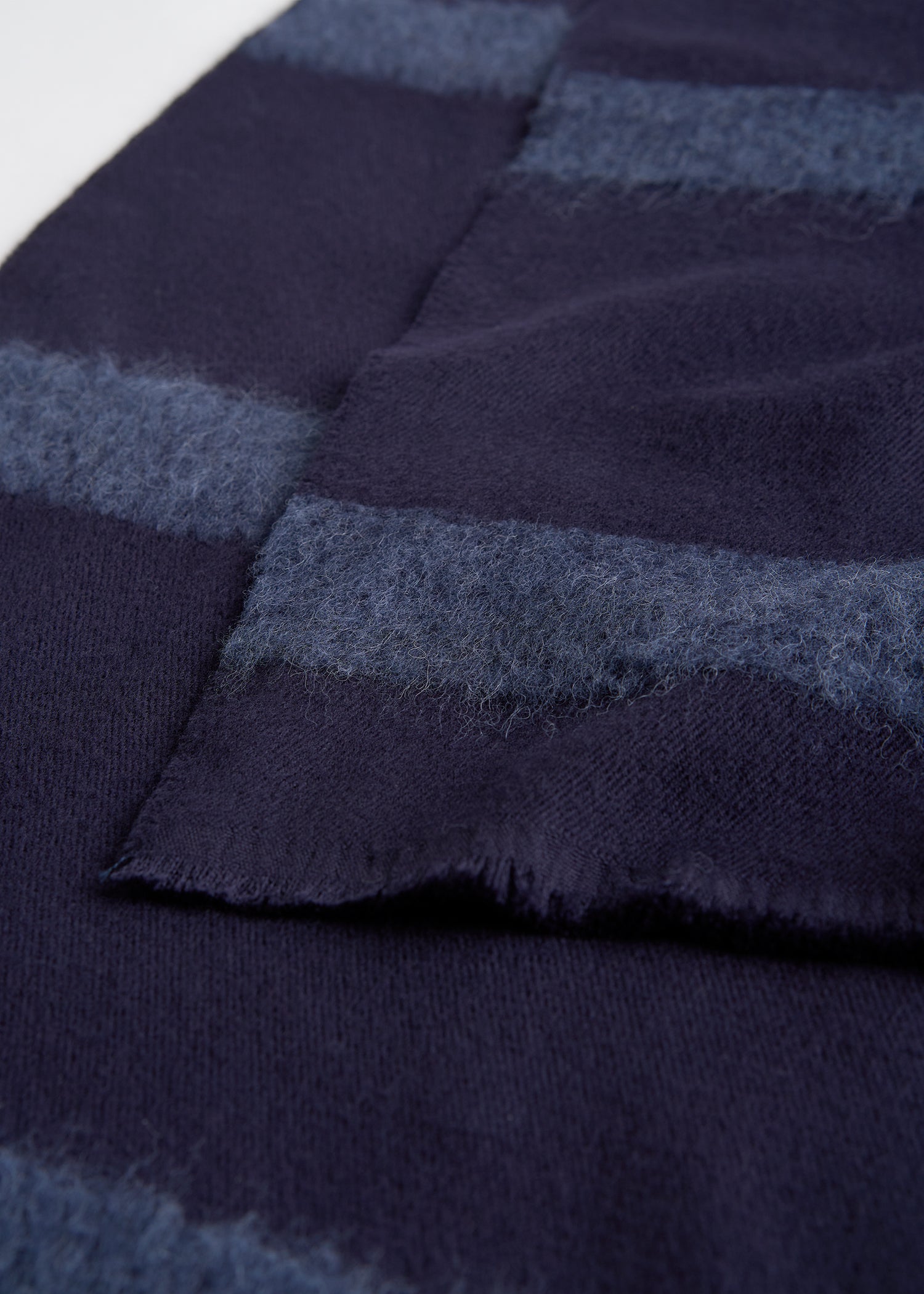 Monogram twill scarf navy