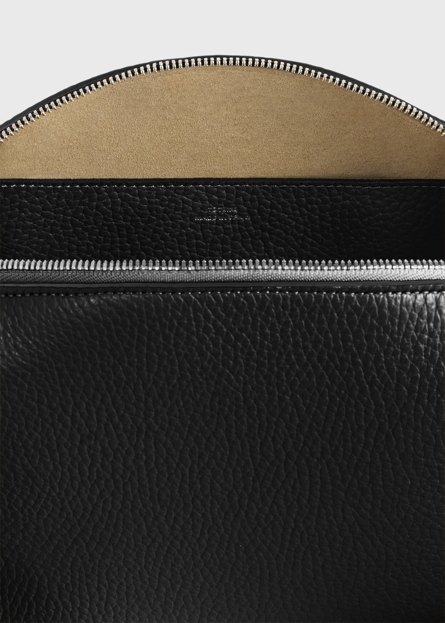 Medium grained-leather day pouch black