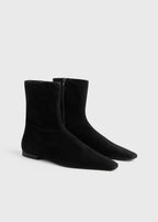 Zipped suede chelsea boots black