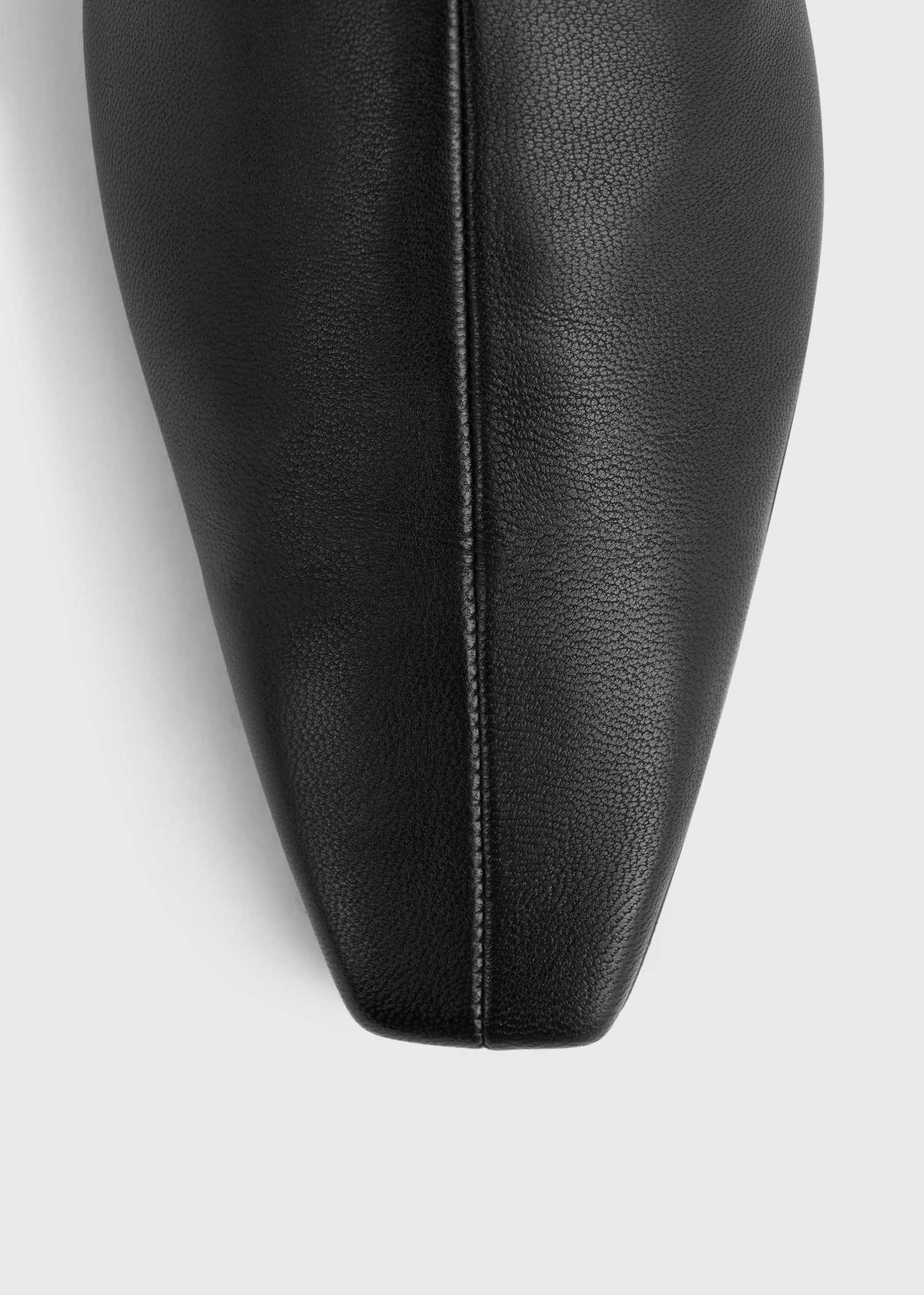 Zipped leather chelsea boots black