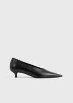 Sharp nappa kitten pumps black