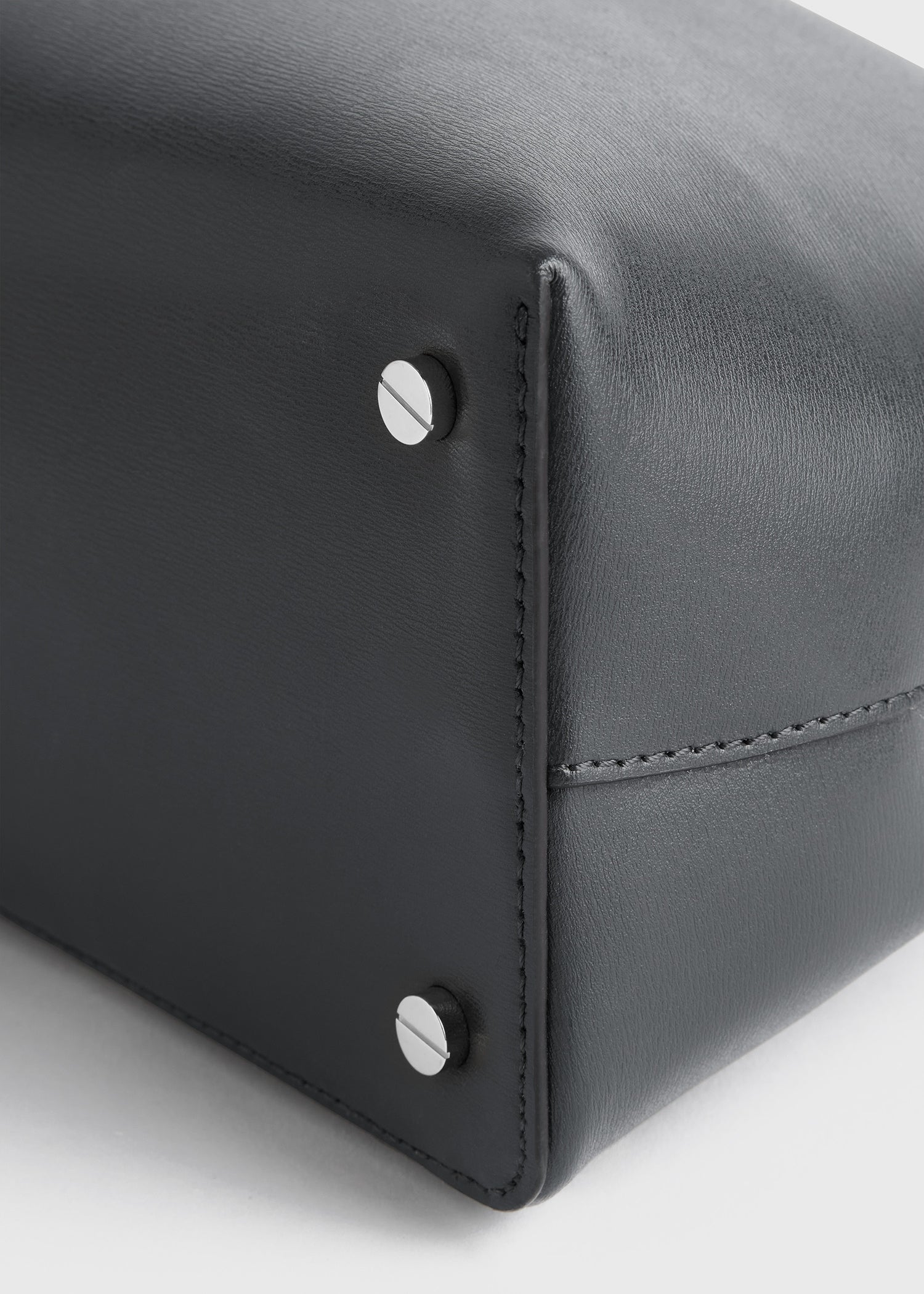 T-lock leather top handle shark