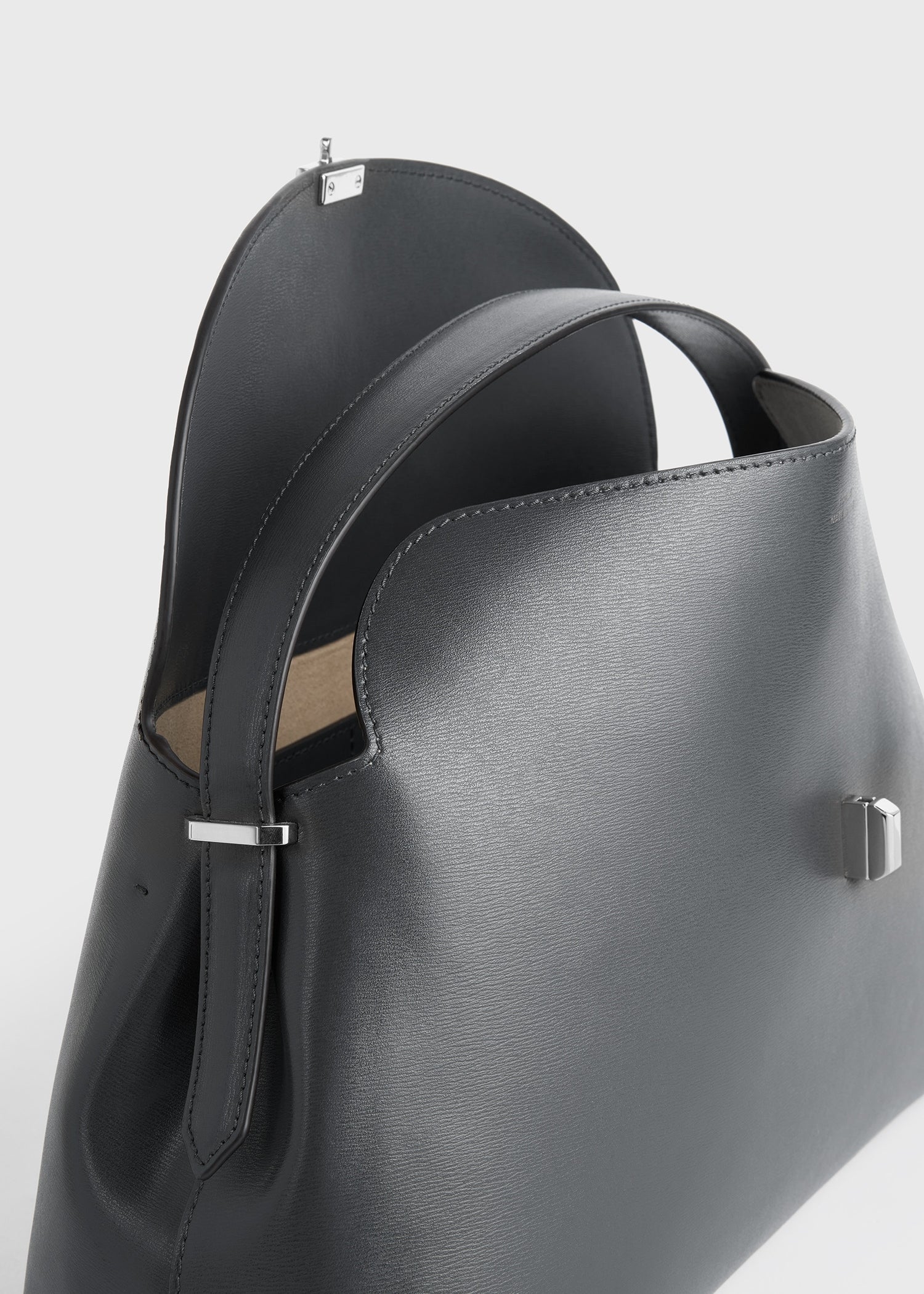 T-lock leather top handle shark