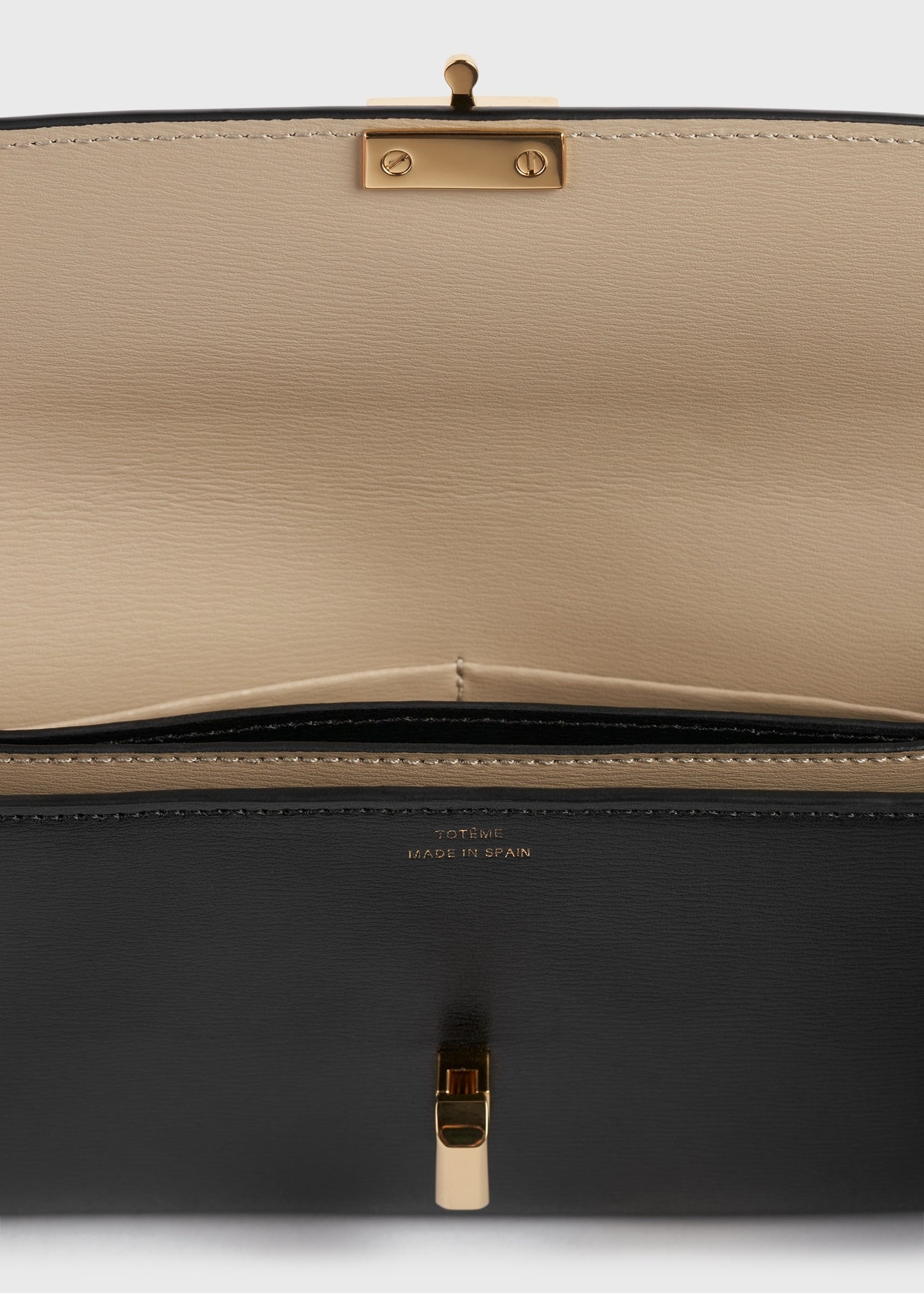 T-lock leather wallet black