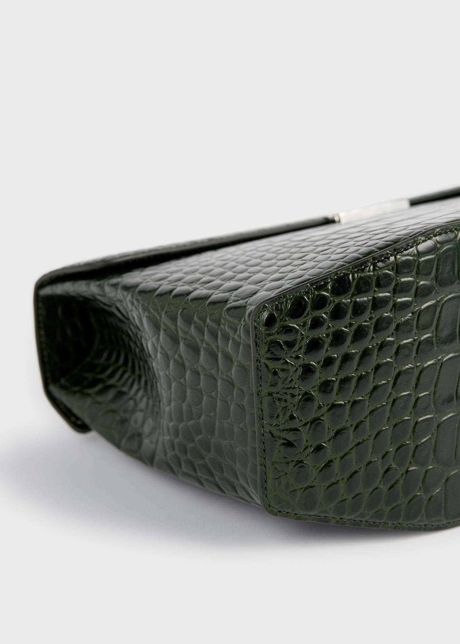 Clip croco-embossed top handle dark green