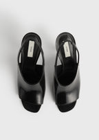 Contour naplack slingbacks black