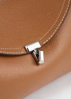 T-lock grained-leather shoulder tan