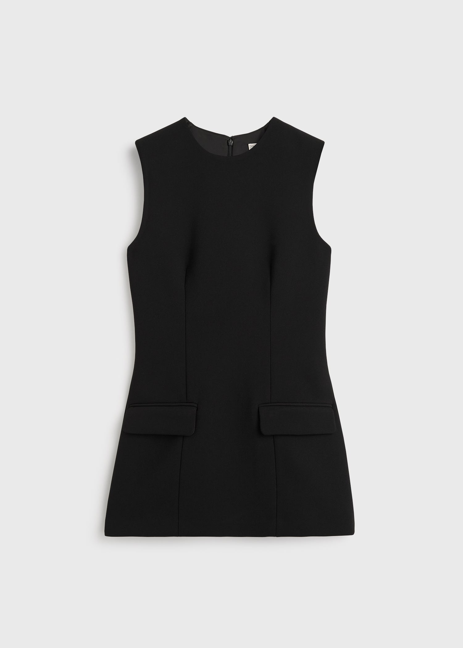 Sleeveless pocket top black