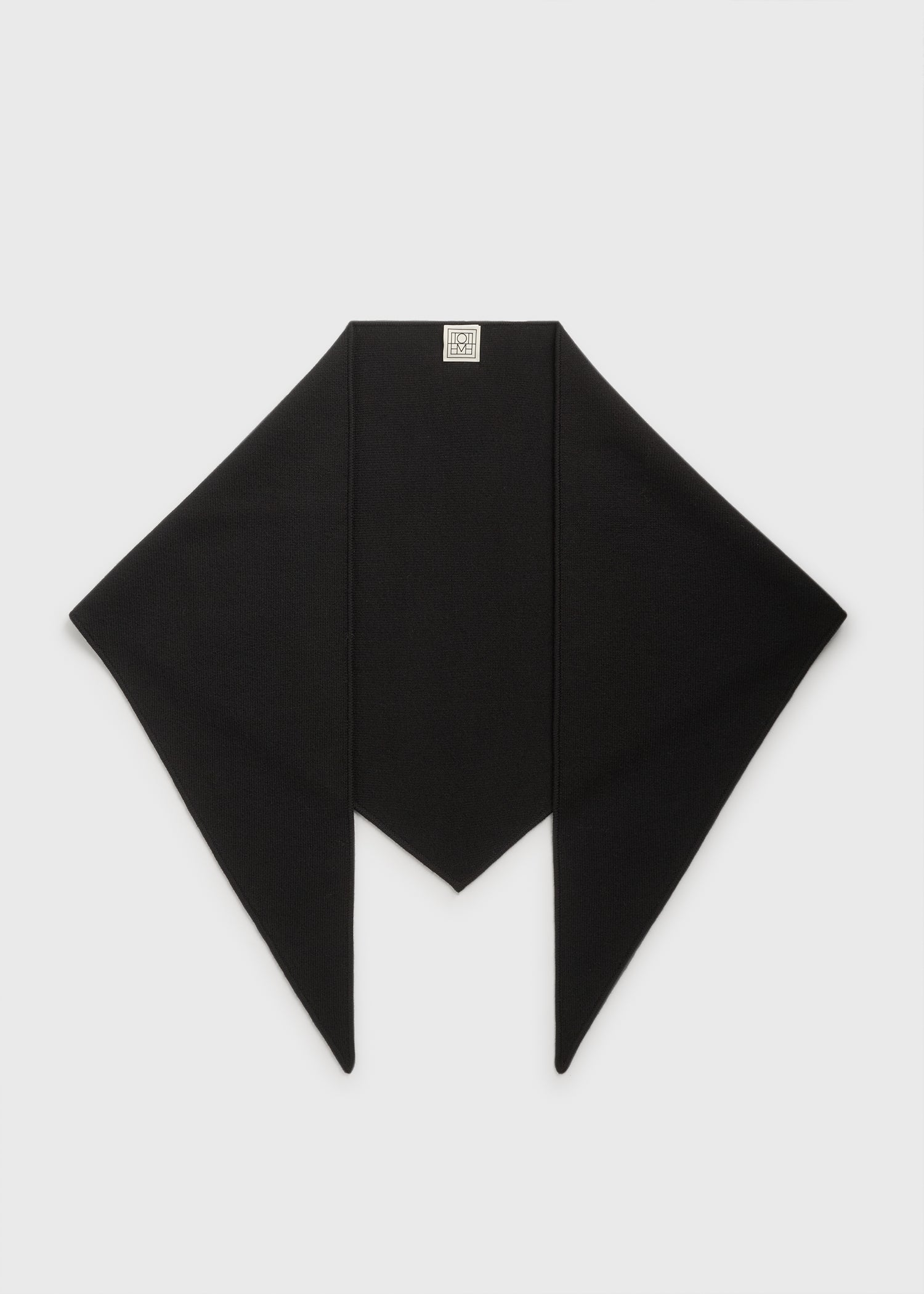 Triangle wool scarf black