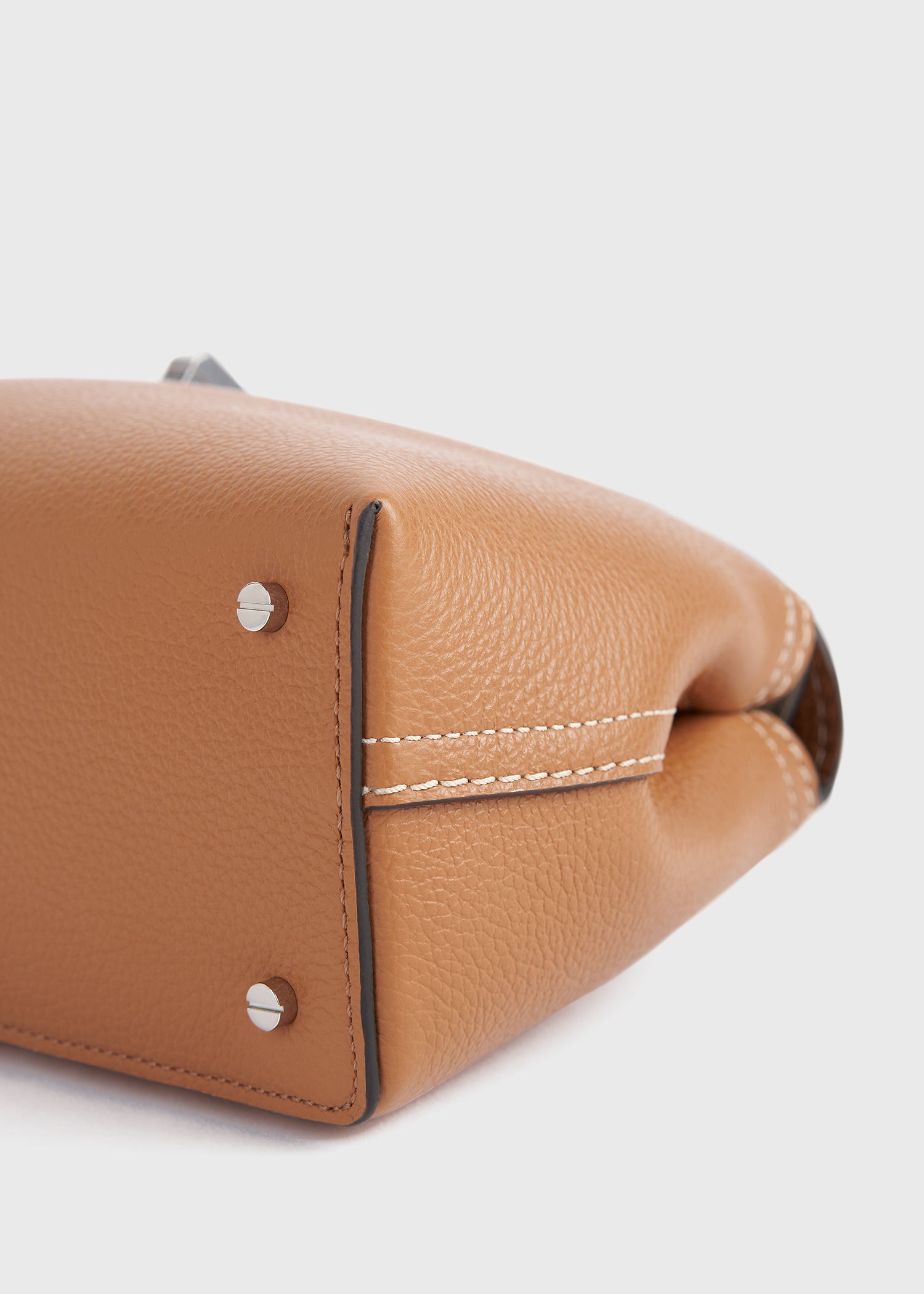 T-lock grained-leather clutch tan