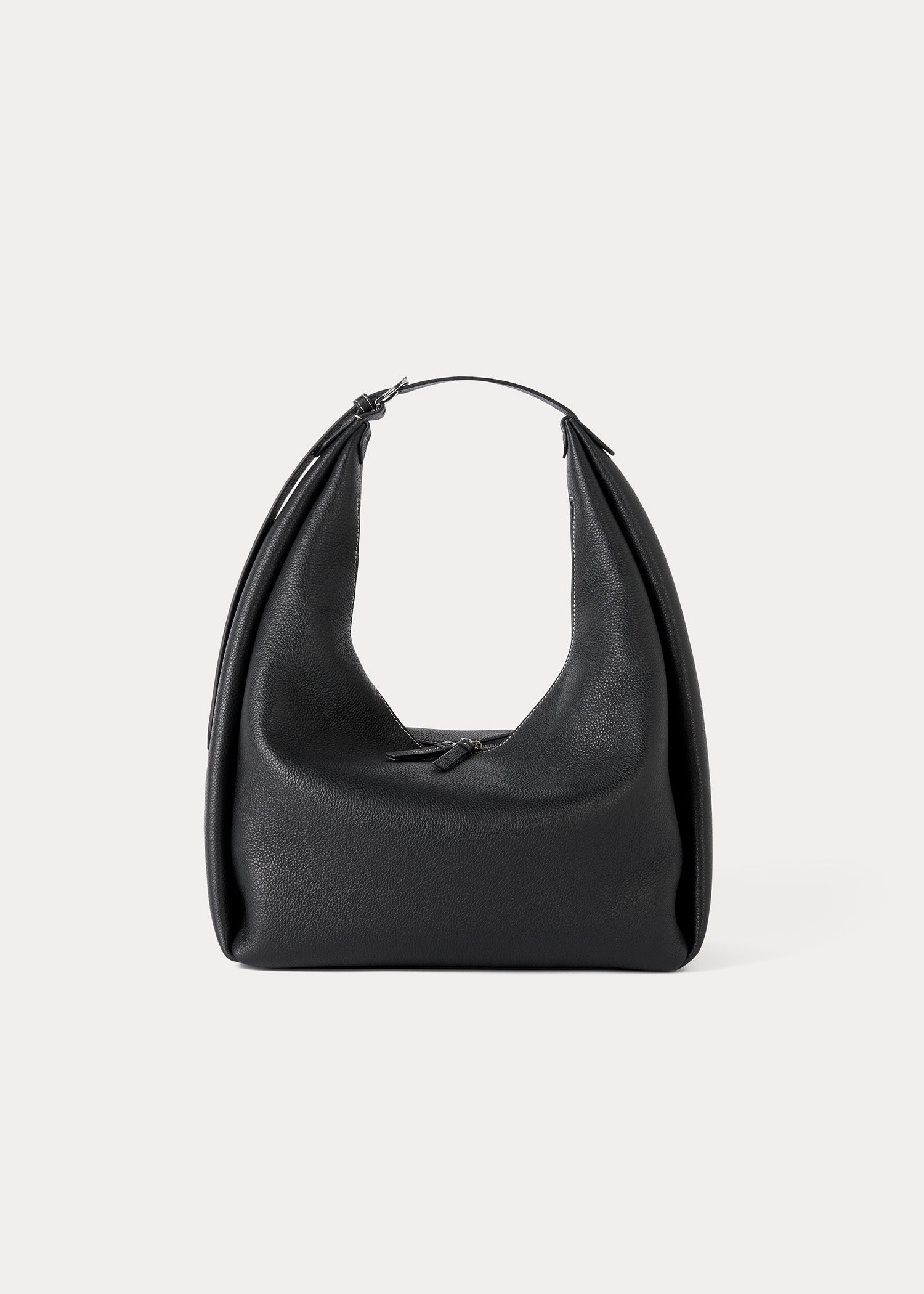 Grained-leather hobo bag black – TOTEME
